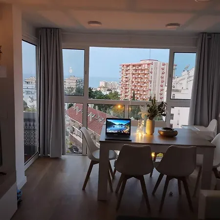 Apartment Beautiful Sea Views Cozy 350 M From Benalmadena
